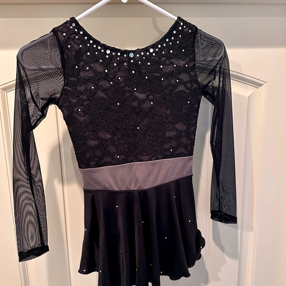Like new girls size 8 figure skating costume